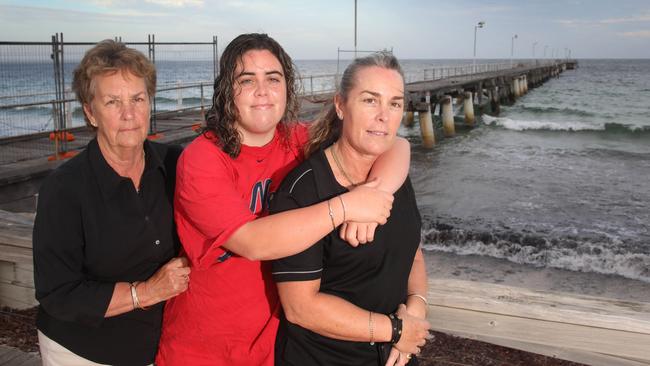 Sally Curtis, Siann Cross and Charmaine Cross at the Tumby Bay jetty. Picture Dean Martin