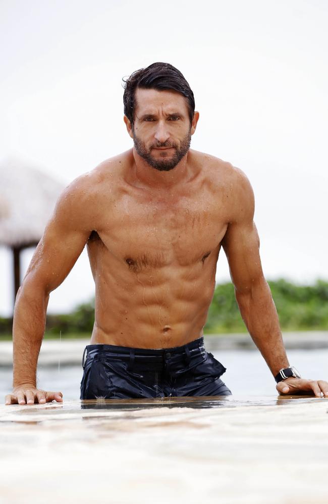 Now if we could just cast Survivor with 24 clones of host Jonathan LaPaglia …