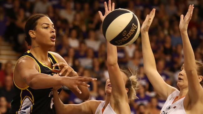 Liz Cambage in action against Townsville Fire in the WNBL grand final Game 2.