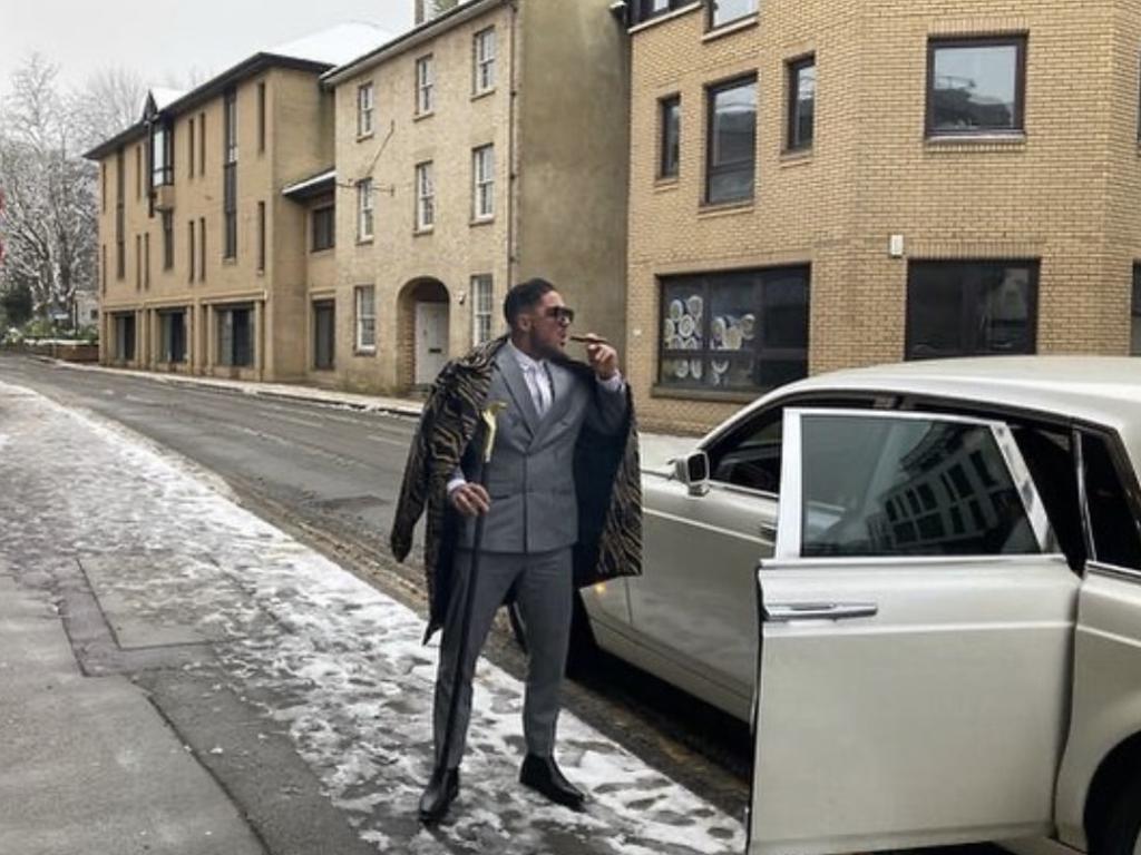 Stephen Bear uploaded a string of photos of himself arriving at court in a limousine.