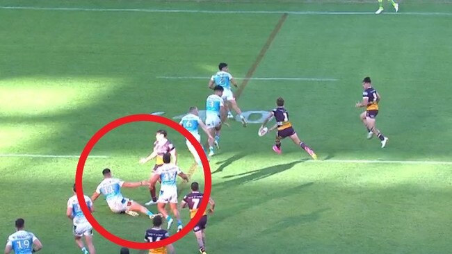 David Fifita went to ground. Photo: Fox Sports