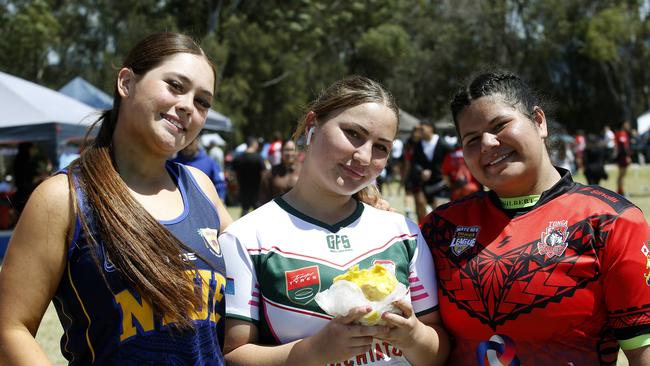 L to R: liliana Kokaua -15 playing for Niue, Marwa Fayad -15 playing for Lebanon and Leilani Makalio-Harris -16 playing for Tonga. Harmony Nines Rugby League. Picture: John Appleyard