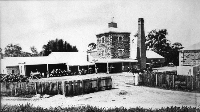 The Johnston brewery at Oakbank in 1870.