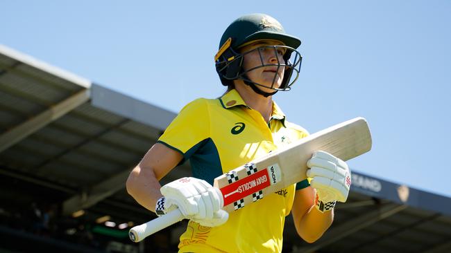 Annabel Sutherland of Australia makes her way out onto the field. Picture: Getty