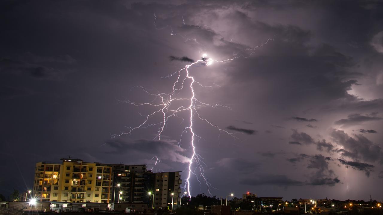 What to do in a Northern Territory lightning storm | news.com.au ...