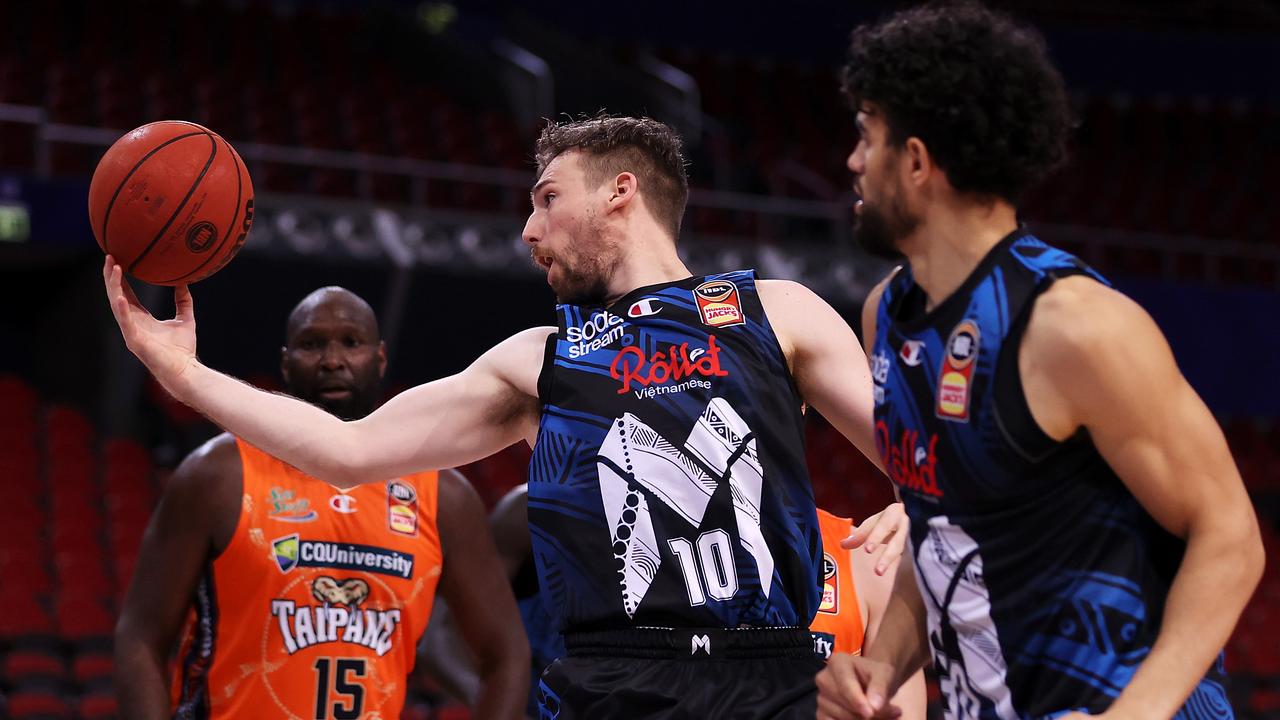 Melbourne United vs. Cairns Taipans NBL Melbourne United 10176 defeat