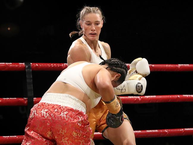 MELBOURNE, AUSTRALIA - APRIL 29: Tayla Harris competes against Connie Chan during the ANBF Australasian Title fight at Melbourne Pavilion on April 29, 2023 in Melbourne, Australia. (Photo by Kelly Defina/Getty Images)