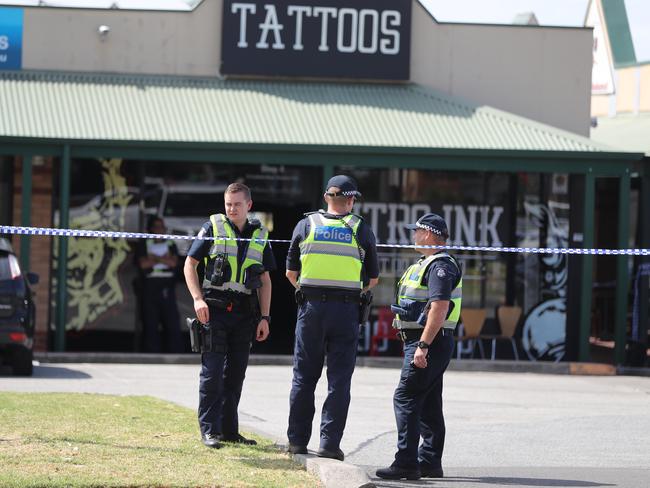 Police at the scene of the shooting in Hampton Park. Picture: Alex Coppel