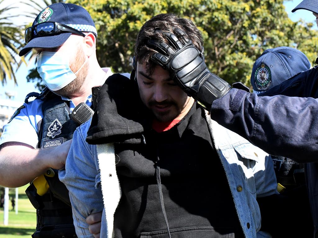 Police Threaten Sydney Anti-lockdown Protesters With Huge Fines ...