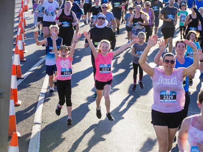 Run the Bridge Fun Run 2020 across Tasman Bridge. Picture: RICHARD JUPE