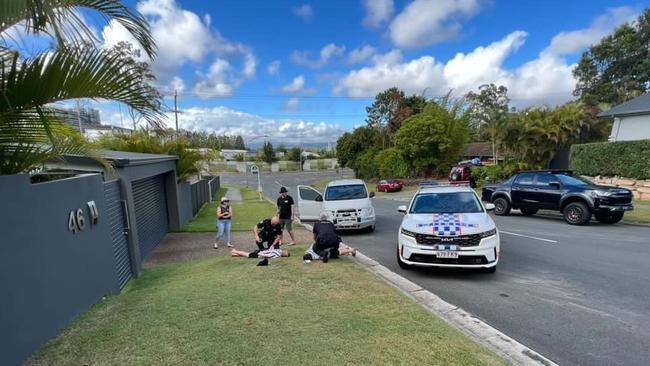 Dramatic scenes from Monday's citizen arrest in Ashmore. Picture: Bradley Cowper