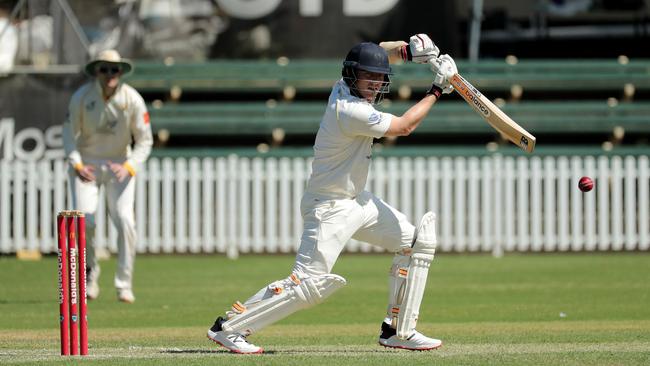 English county cricketer Dominic Bess of Mosman bats during round 4 of the NSW Premier Grade cricket match between Mosman and Blacktown Mounties at Allan Border Oval on October 29, 2022 in Mosman. (Photo by Jeremy Ng/Newscorp Australia)