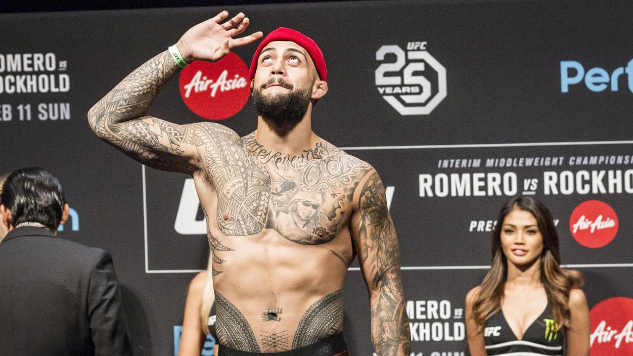 Tyson Pedro during the UFC 221 weigh ins at Perth Arena in 2018. (AAP Image/Tony McDonough)