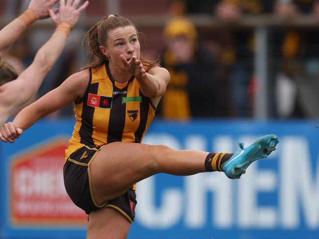 Aileen Gilroy has been revealed as the competition’s longest kick. Picture: Daniel Pockett/Getty Images.