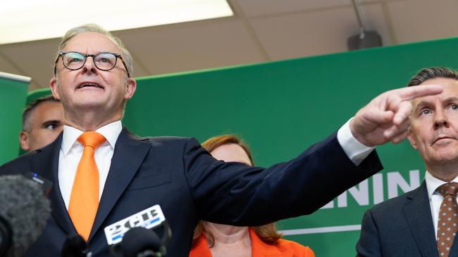 Prime Minister Anthony Albanese on the campaign trail in South Australia. Picture: Jason Edwards/NewsWire