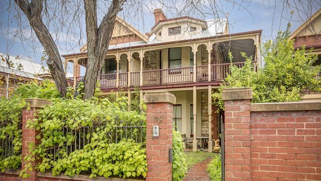 This $1.4m mansion is to be sold to pay a $2000 debt. Picture: Jonathan Kissock for Klemich Real Estate