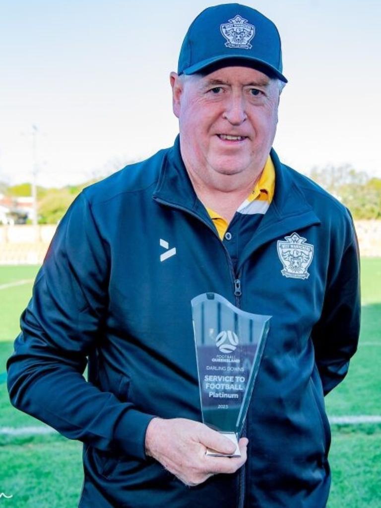 Service to Football – Platinum Award (20 years) Doug Spinks West Wanderers FC.