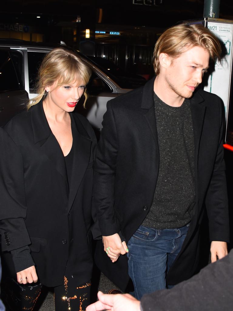 Alwyn and Swift on a date in NYC in 2019. Picture: Robert Kamau/GC Images