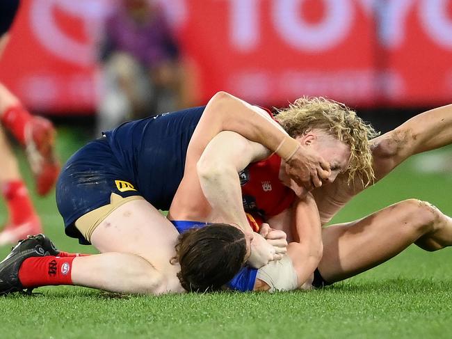 Watch: Should Berry be banned for ‘really poor moment’?