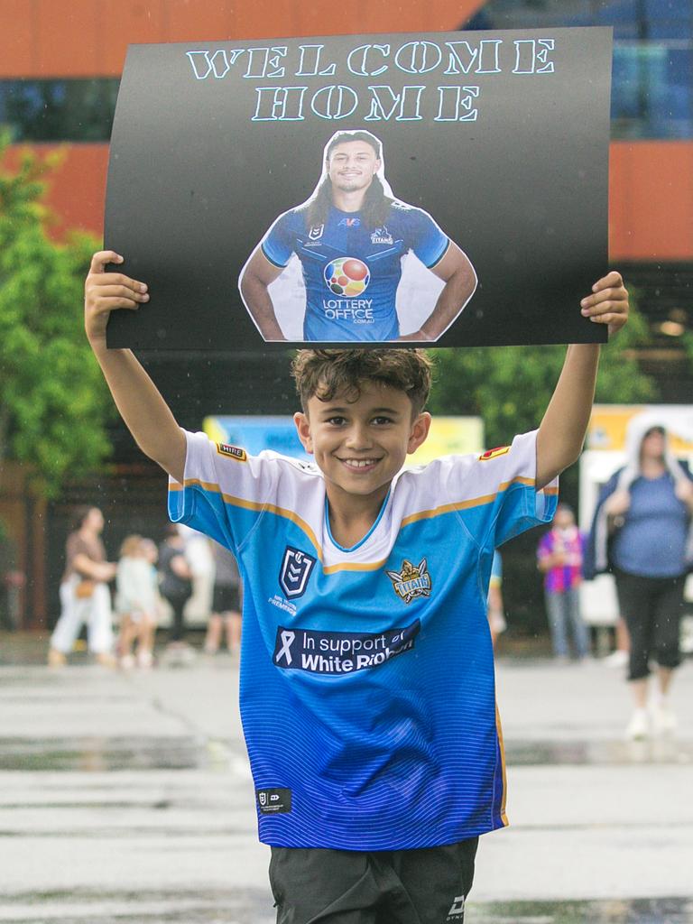 Xavier Rogers arrives to cheers on the Gold Coast Titans at their first home game of 2025 - the Titans downed the Newcastle Knights 26-6. Picture: Glenn Campbelll