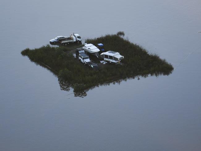 Bizarre photo emerges from NSW floods