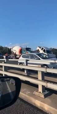 Scene of an accident on the M1 at Nerang.