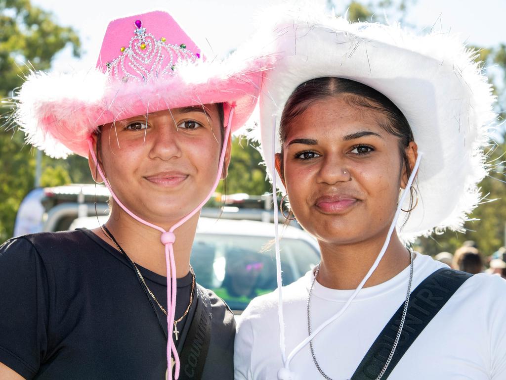 Breanna Mason (left) and Leah Randall.Heritage Bank Toowoomba Royal Show.Friday April 19th, 2024 Picture: Bev Lacey