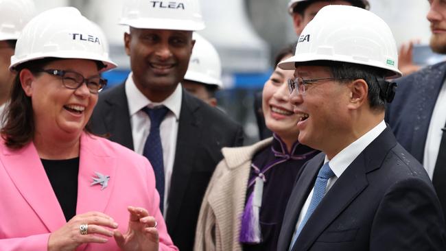 Resources Minister Madeleine King with Mr Li. Picture: AFP