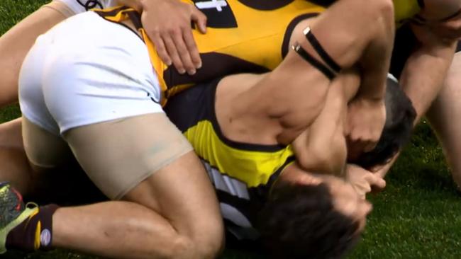 Alex Rance appears to make contact with Paul Puopolo's face.