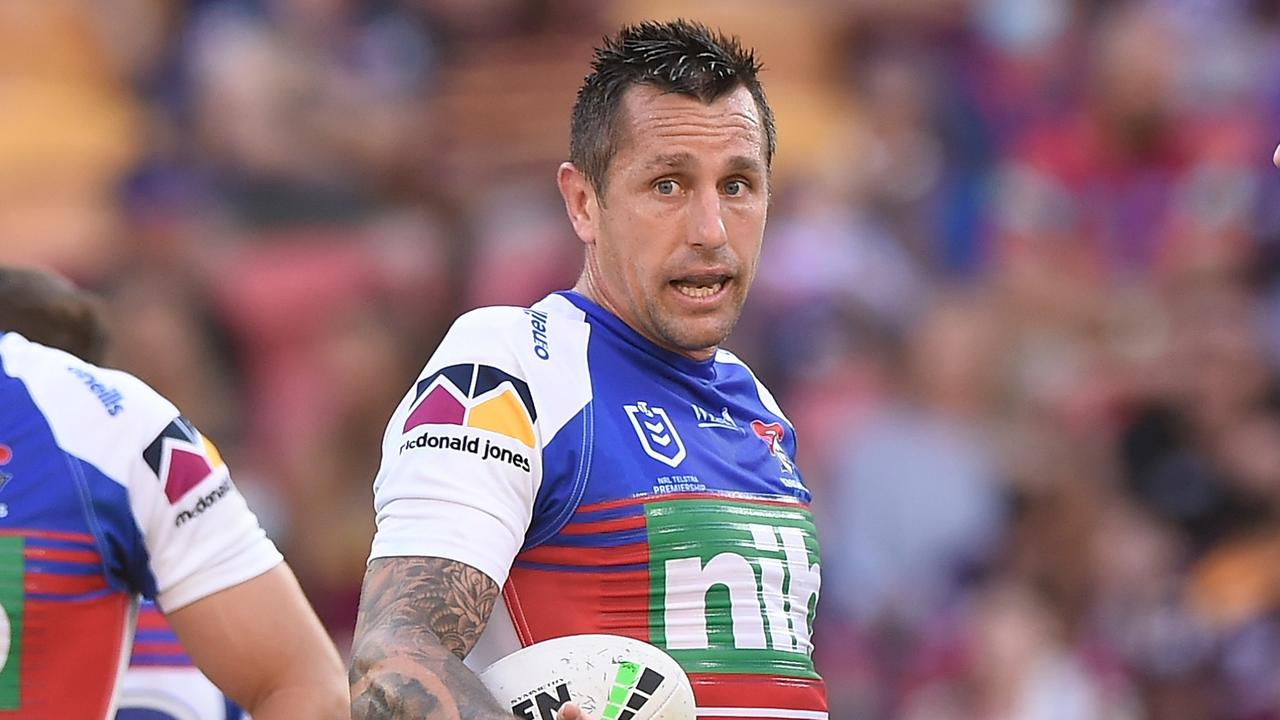 BRISBANE, AUSTRALIA - SEPTEMBER 04: Mitchell Pearce of the Knights looks on during the round 25 NRL match between the Brisbane Broncos and the Newcastle Knights at Suncorp Stadium, on September 04, 2021, in Brisbane, Australia. (Photo by Matt Roberts/Getty Images)