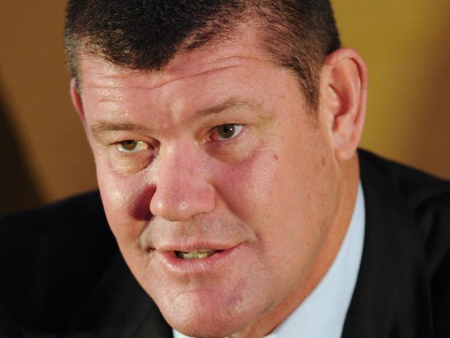 (FILES) This file photo taken on May 18, 2015 shows James Packer, co-chairman of MELCO Crown speaking at a press conference during the opening of the Nobu hotel at the casino-resort "City of Dreams" complex in Manila. Shares in billionaire James Packer's Crown Resorts slumped on October 17, 2016 after 18 sales and marketing staff were detained in China, including an executive in charge of luring high-rollers to Australia. / AFP PHOTO / TED ALJIBE