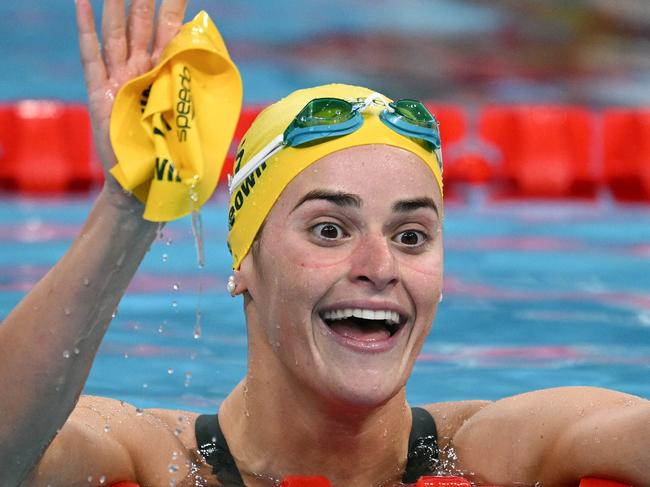 Kaylee McKeown celebrates her 200 metres backstroke victory. Picture: Oli SCARFF / AFP