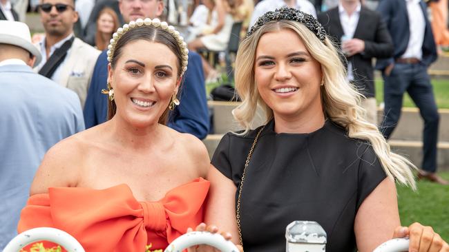 The Daily Telegraph Saturday 12 October 2024 Raceday Coverage Punters at Hill Stakes race day at Rosehill Gardens. Picture Thomas Lisson