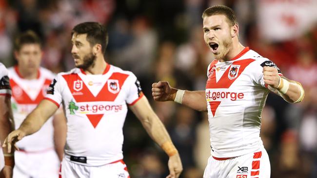 Euan Aitken (right) will join Nathan Brown at the Warriors in 2021. Picture: Mark Kolbe/Getty Images