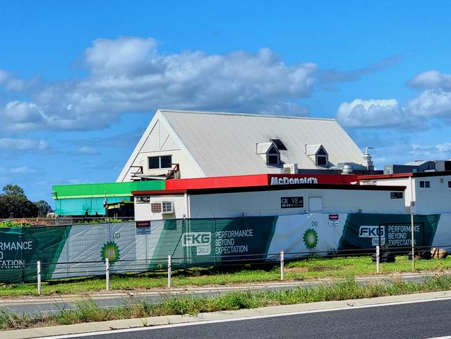 Why highway fast-food eatery, servo is closed for six months