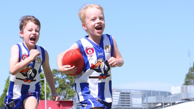 Mt Gravatt AFL Vultures under-8s registration is free. Harrison and Alastair Bennett from the Vultures. Picture: Renae Droop