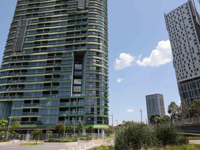 The Opal Tower at Sydney Olympic Park was evacuated on Christmas Eve 2018 due to major structural flaws. Picture: David Swift.