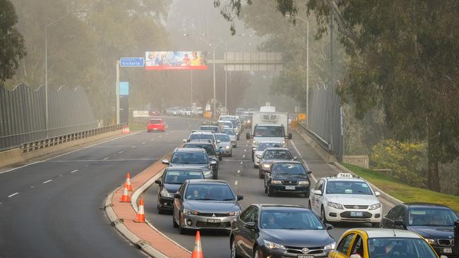 NSW residents returning from Victoria will now be forced to isolate at home for 14 days. Picture: NCA NewsWire / Simon Dallinger