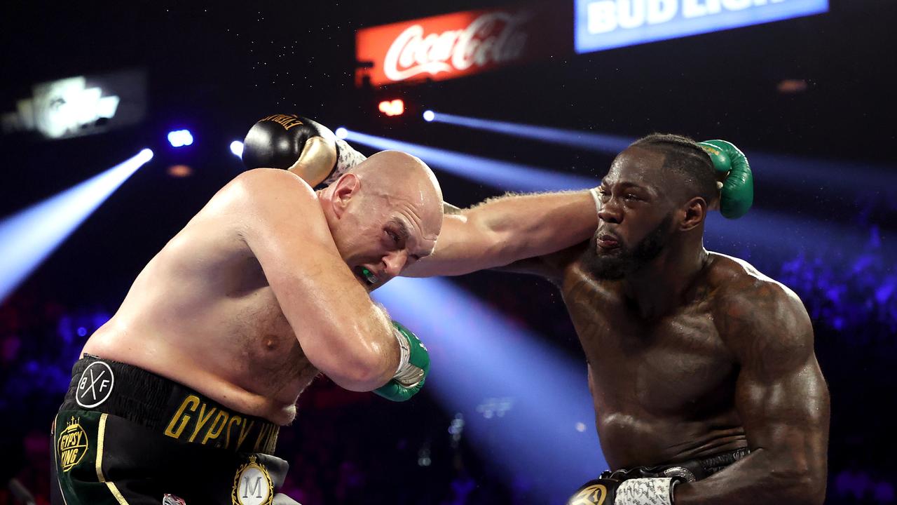 What time does Tyson Fury vs Deontay Wilder III actually start?