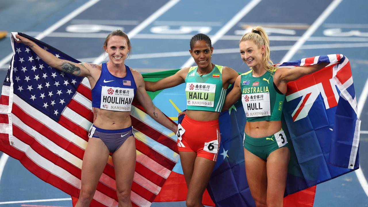 Second placed Shelby Houlihan (left), first placed Freweyni Hailu (centre) and third placed Jessica Hull (centre). Photo by Cameron Spencer/Getty Images.