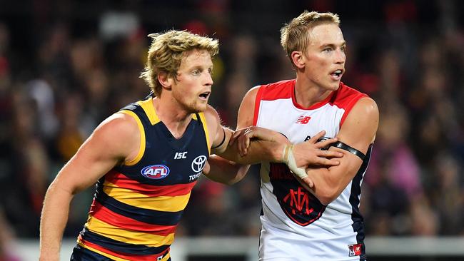 Rory Sloane has struggled with attention from Bernie Vince and other taggers.