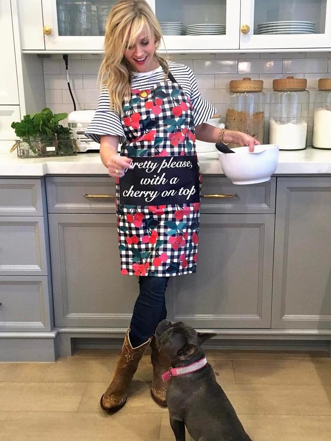 “The cutest beggar I ever did see.” Picture: Reese Witherspoon / Instagram