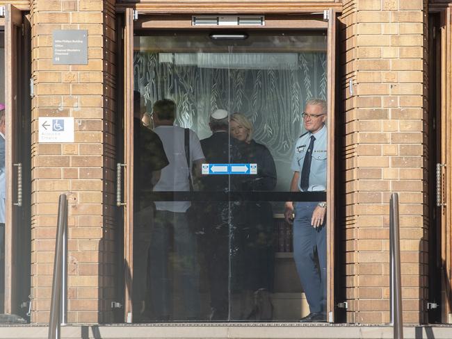 Yasmin Catley and Mal Lanyon arriving at the Emanuel Synagogue. Picture: Monique Harmer