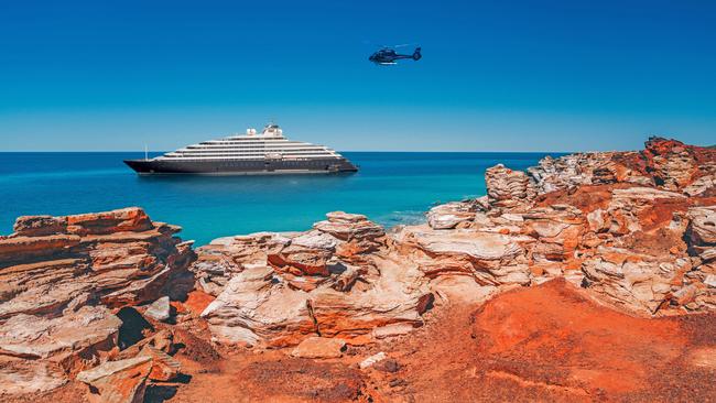 Gantheaume Point sandstone formations line the Indian Ocean in Broome. Western Australia.