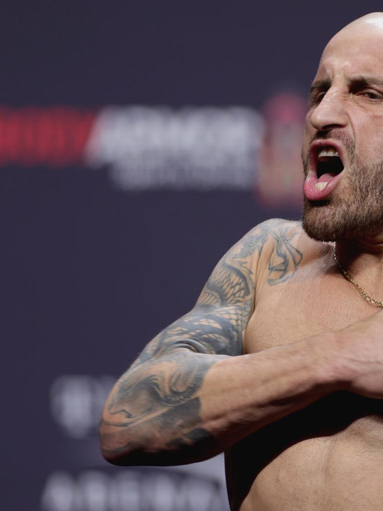 UFC 294: Makhachev vs. Volkanovski 2 Payouts & Fighters Salaries