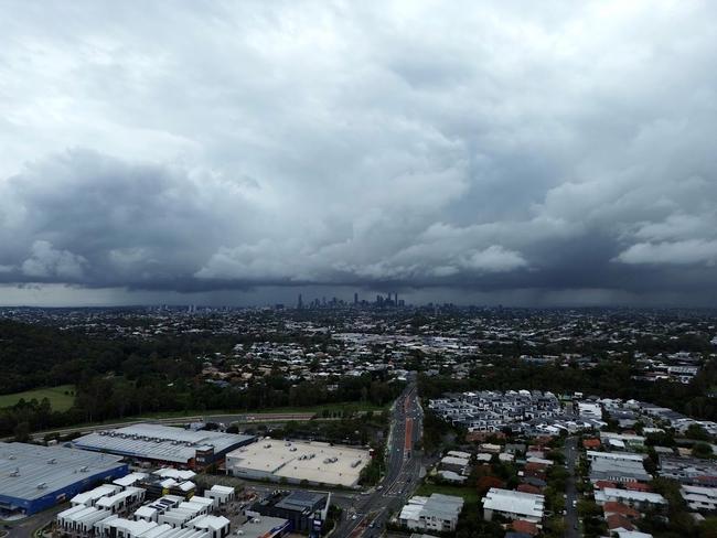 A Reddit user posted this image of a storm over the Brisbane CBD.