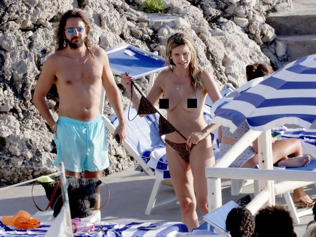 The couple looked relaxed while holidaying in Capri. Picture: Backgrid