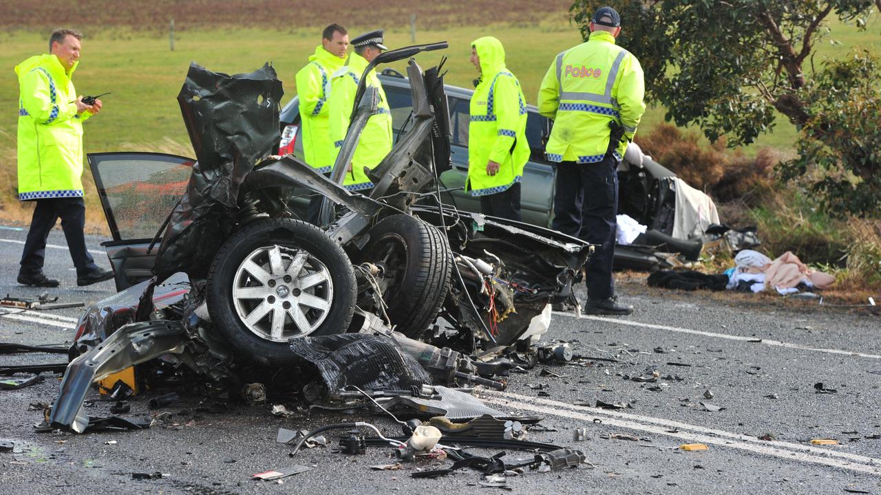 SA road deaths on track for lowest in decade, but country crashes climb ...