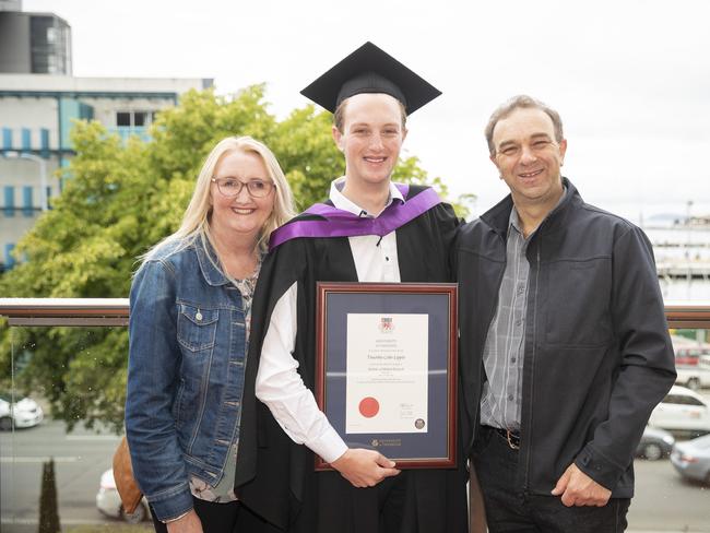 Tim Lippis with Narelle and Piero Lippis. UTAS graduations. School of College of Health and Medicine Graduate Research. Picture: RICHARD JUPE