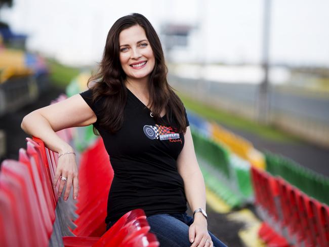 Annie Maynard in the TV show Upper Middle Bogan.